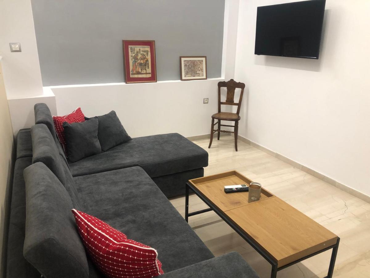 Royal Red Suite No 1, Piraeus Port Eksteriør bilde